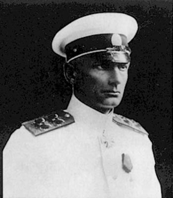 《无畏上将高尔察克》:信仰，无关人品