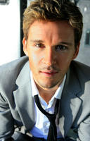 瑞恩·科万腾 Ryan Kwanten