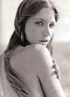 萨拉·罗默尔 Sarah Roemer