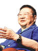 倪匡 Kuang Ni)
