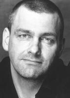 雷·史蒂文森 Ray Stevenson