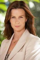 瑞切尔·格里菲斯 Rachel Griffiths