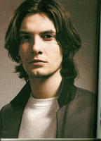 本·巴恩斯 Ben Barnes