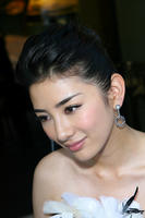 黄奕 Yi Huang