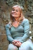 Sinéad Cusack