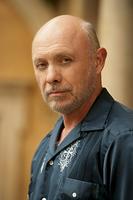 赫克托·埃里仲杜 Hector Elizondo