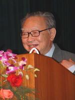 梁羽生 Yusheng Liang