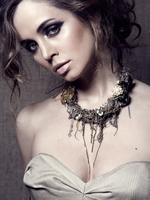 艾丽莎·杜什库 Eliza Dushku