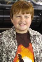 安加斯·T·琼斯 Angus T. Jones
