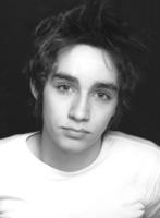 罗伯特·席汉 Robert Sheehan