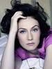 卡里斯·范·侯登 Carice van Houten)
