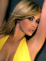 伊莲娜·桑塔拉莉 Elena Santarelli