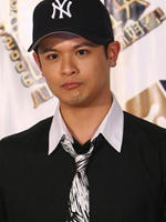 侧田 Justin Lo