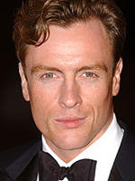 托比·斯蒂芬斯 Toby Stephens