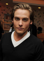 凯文·席格斯 Kevin Zegers
