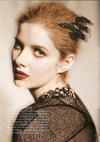 蕾切儿·哈伍德 Rachel Hurd-Wood