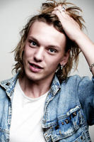 杰米·坎贝尔·鲍尔 Jamie Campbell Bower