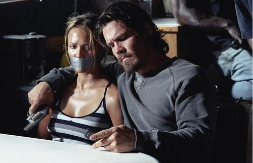 碧海追踪/Into the Blue(2005) 电影图片 剧照 #22 大图 730X472