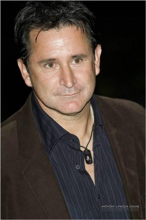 安东尼·拉帕格利亚 Anthony LaPaglia 生活照 #01