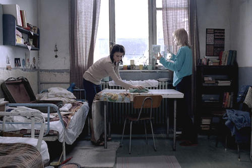 四月三周两天/4 Months, 3 Weeks And 2 Days(2006) 电影图片 剧照 #04 大图 600X400