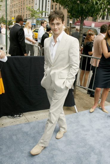 休·丹西 Hugh Dancy 生活照 #08