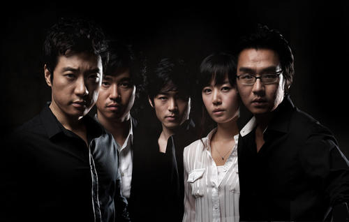 �ع�/Wide Awake(2007) ��ӰͼƬ ���� #02 ��ͼ 1200X764