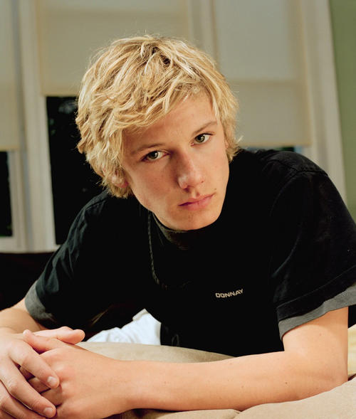 亚历克斯·帕蒂弗 Alex Pettyfer 生活照 #02