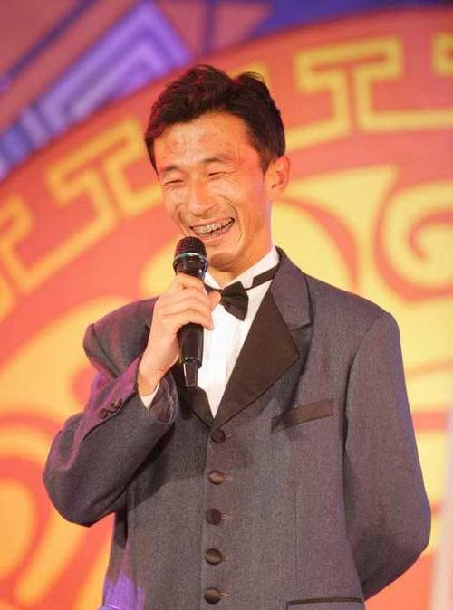 邱林 Lin Qiu 生活照 #01