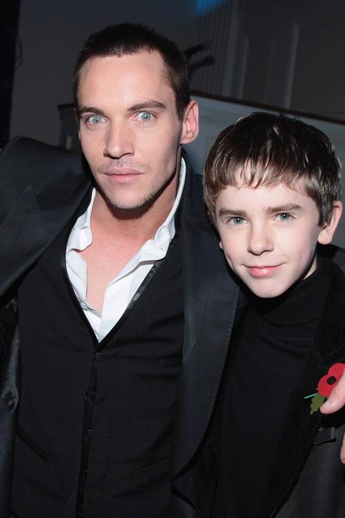 乔纳森·莱斯·梅耶斯 Jonathan Rhys Meyers 生活照 #19