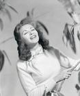 写真 #01：伊冯娜·德·卡洛 Yvonne De Carlo