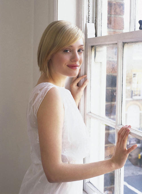 萝玛拉·嘉瑞 Romola Garai 写真 #29