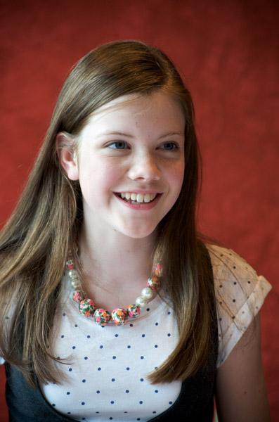 乔基·亨莉 Georgie Henley 生活照 #05