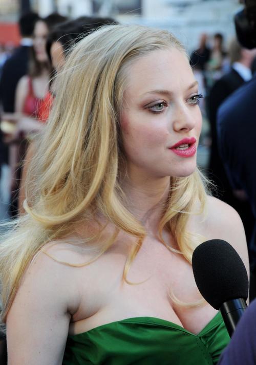 阿曼达·塞弗里德 Amanda Seyfried 生活照 #03