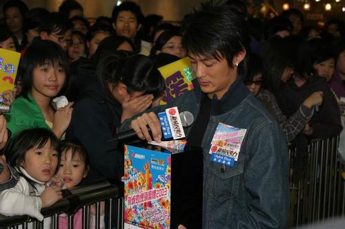余文乐 Shawn Yue 生活照 #17