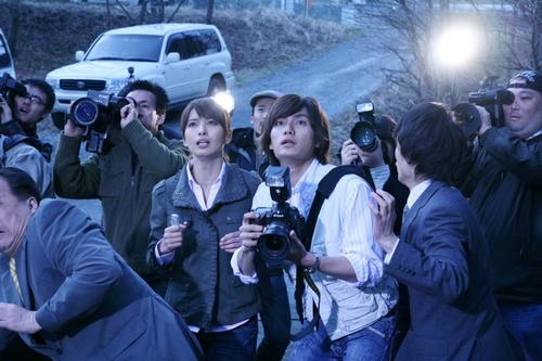 基拉拉的反攻/Girara no gyakushû: Tôya-ko Samitto kikiippatsu(2008) 电影图片 剧照 #01 大图 750X500