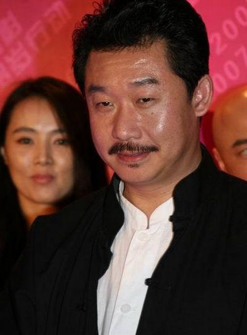 刘桦