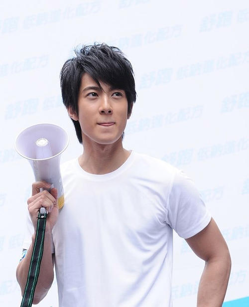 吴尊