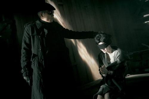 保持通话Connected(2008)剧照 #41