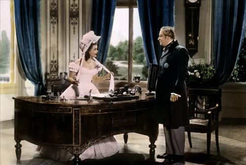 <em>一个女王的少女时代</em> 剧照 #02