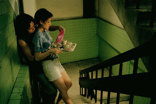 黑眼圈/I Don't Want to Sleep Alone (2006) 电影图片 剧照 #03 大图 600X400