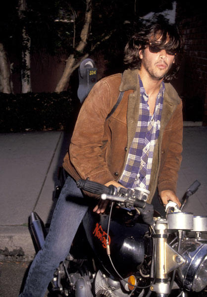 基努李维斯挑战演技 扮经典角色“化身博士”