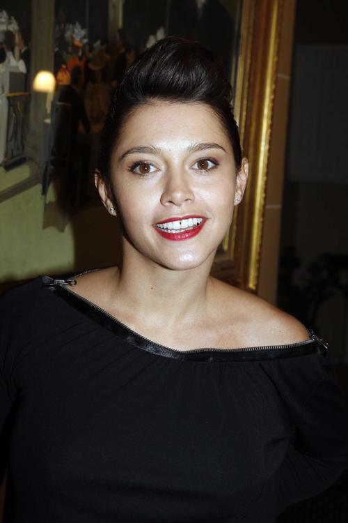 艾玛·德考尼斯 Emma de Caunes 生活照 #02