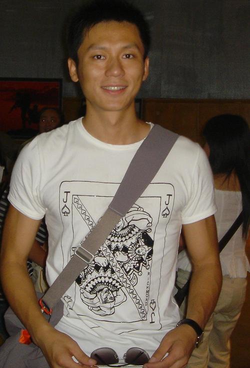 李晨