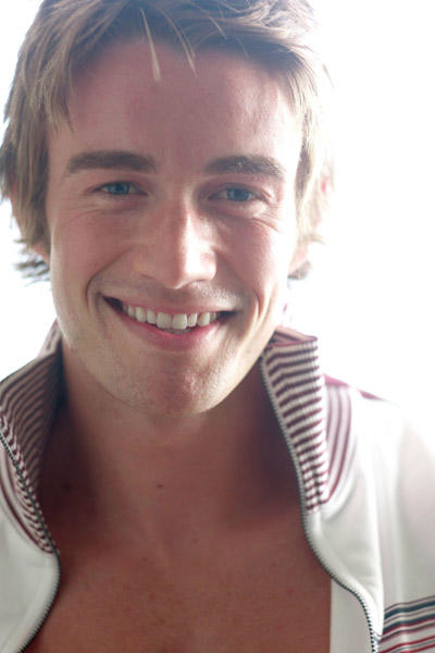 罗伯特·伯克利 Robert Buckley 写真 #04