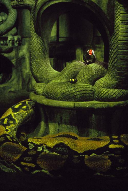 对电影《野蛮人柯南》的一句话影评