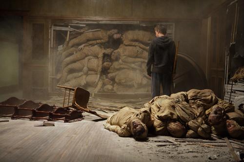 太平间闹鬼事件-- 流于俗套没有惊悚