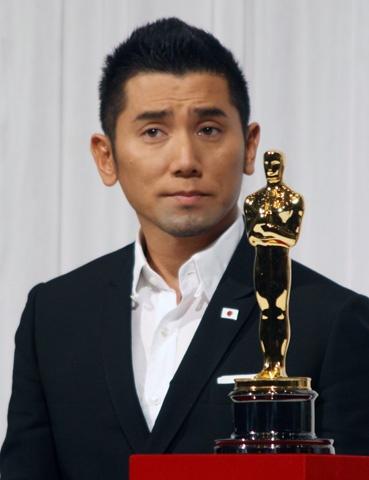 《入殓师》:赚到了世上的眼泪,却赚不到经典的