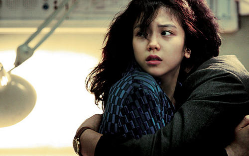 蝙蝠Thirsty(2008)剧照 #04
