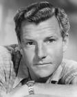 写真 #0001：肯尼斯·摩尔 Kenneth More