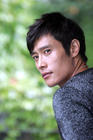 写真 #0100：李秉宪 Byung-hun Lee